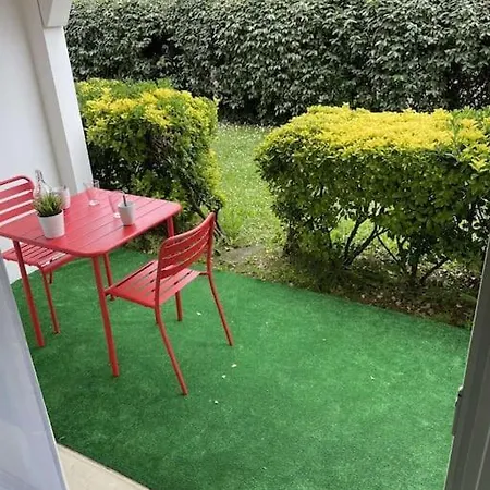 Studio Gaindegia*terrasse*centre*parking*